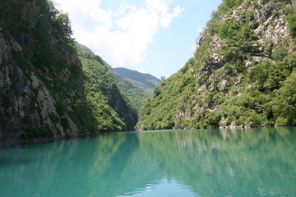 Park Blini Shala River Moll' e Shoshit Esterno foto
